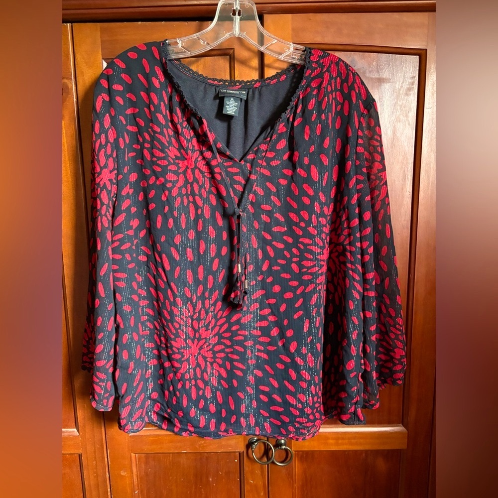 Liz Claiborne Black and Red Patterned Blouse #1452 - Picture 1 of 7
